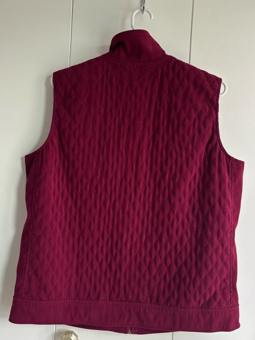 Alia Quilted Sleeveless Vest in Deep Berry - Picture 3 of 10